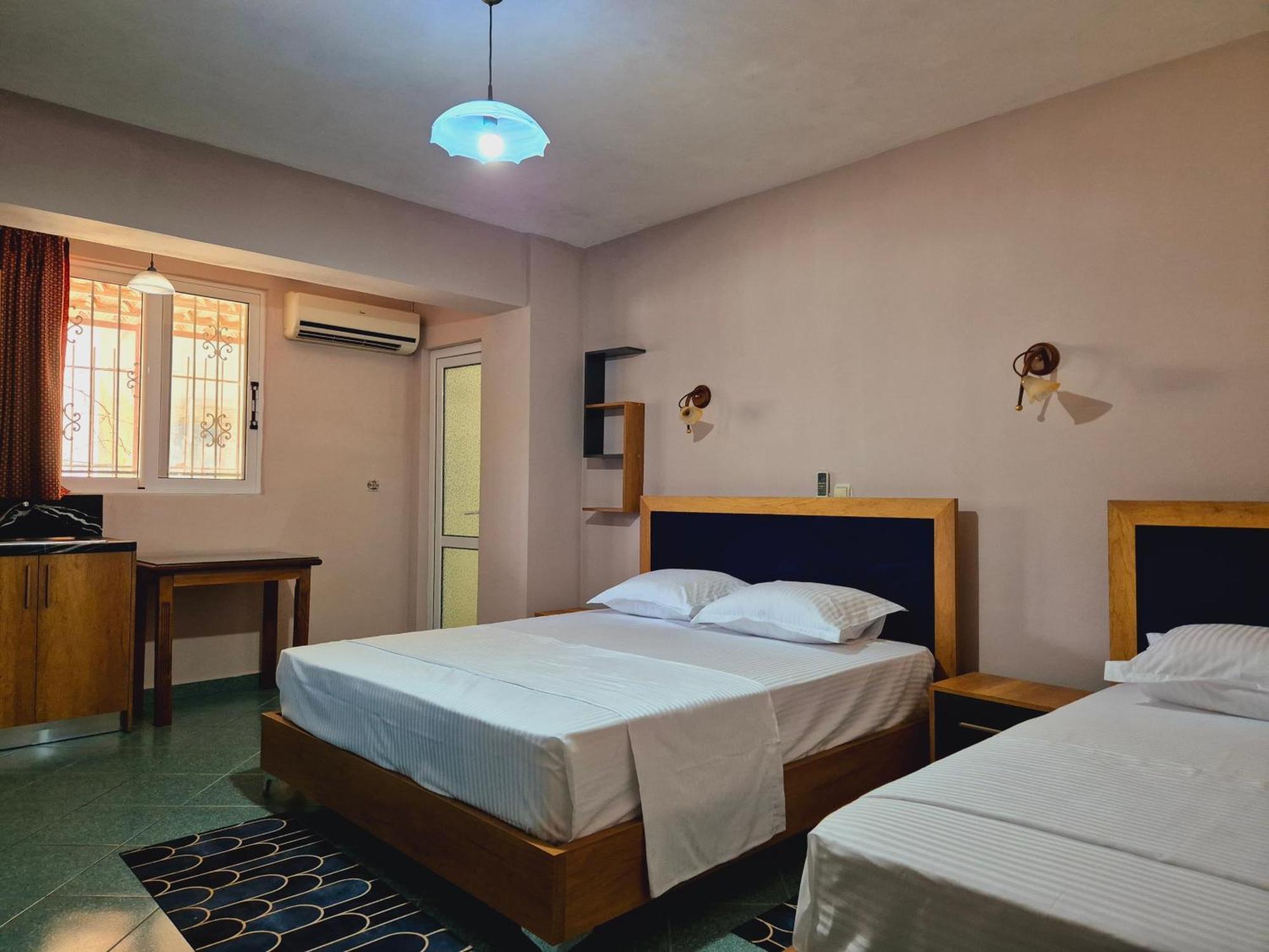 סרנדה Barca Rooms מראה חיצוני תמונה