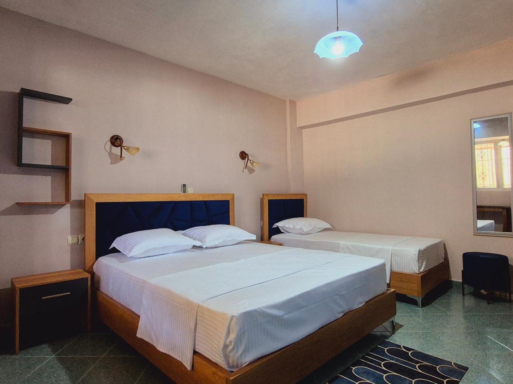 סרנדה Barca Rooms מראה חיצוני תמונה