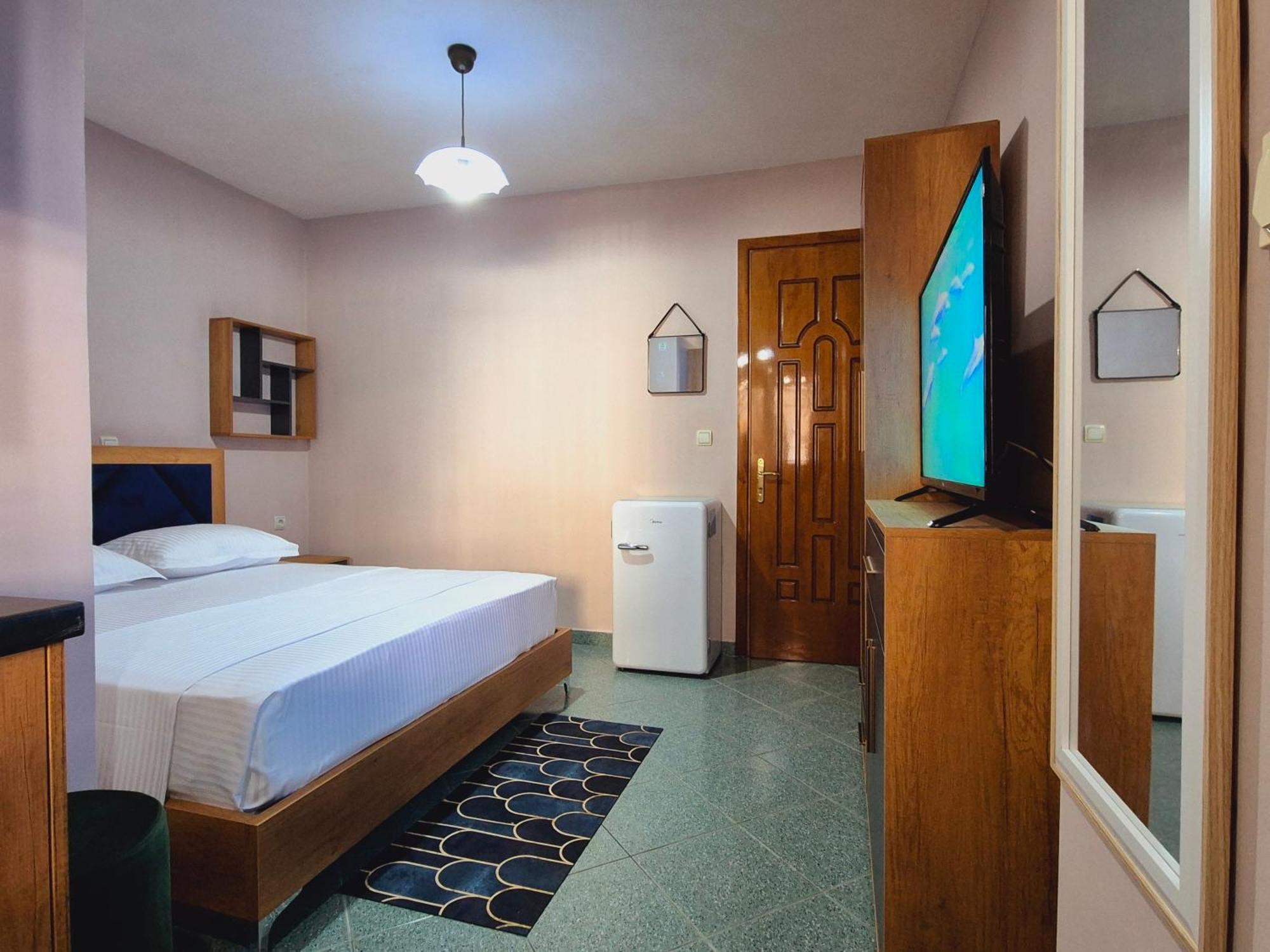 סרנדה Barca Rooms מראה חיצוני תמונה