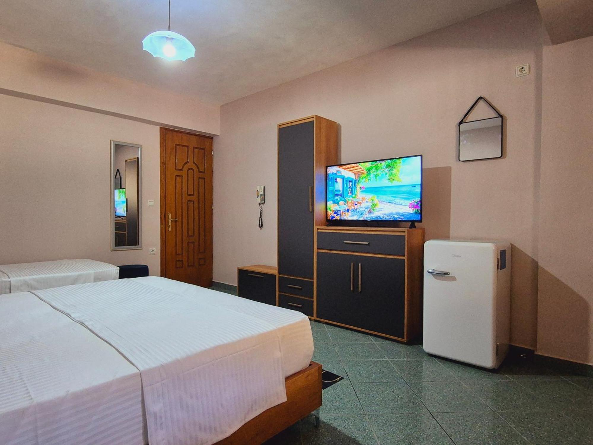 סרנדה Barca Rooms חדר תמונה