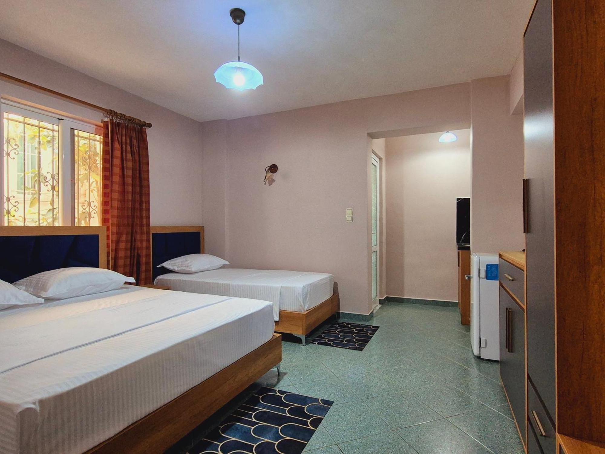 סרנדה Barca Rooms מראה חיצוני תמונה