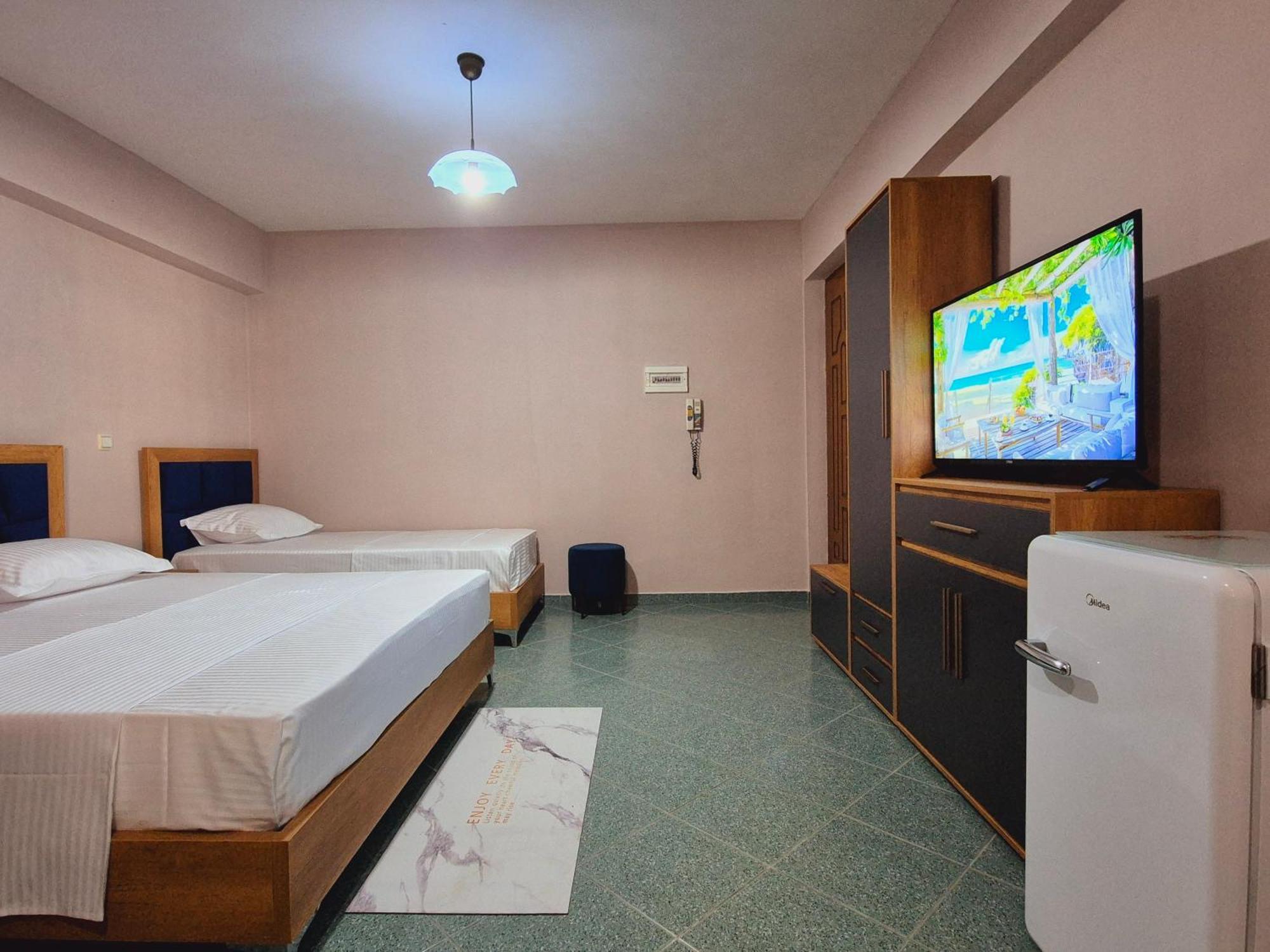 סרנדה Barca Rooms חדר תמונה